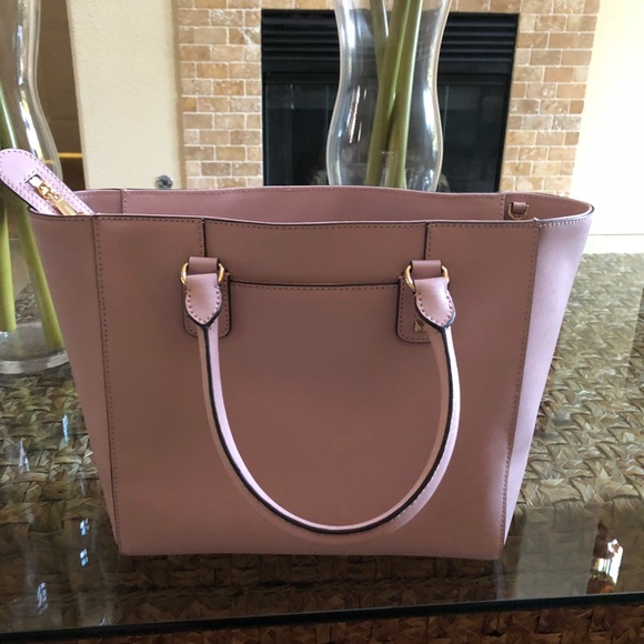 Michael Kors Handbag - Picture 7 of 8